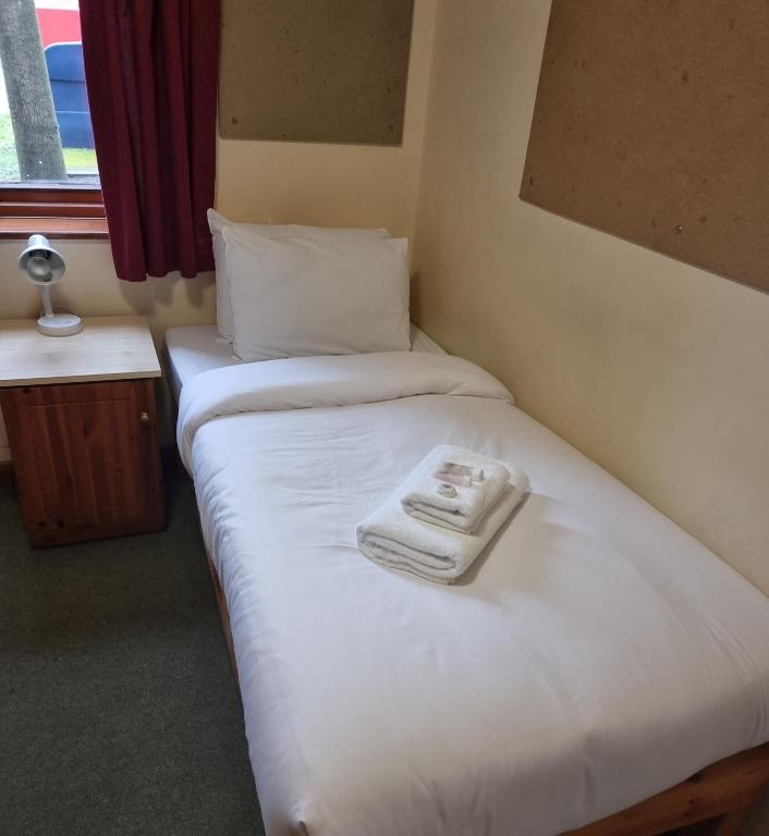 Comfortable rooms at Crescent Hall, OXFORD - SK room 6